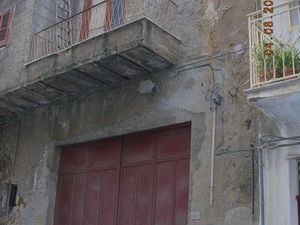 House with garage in Sicily - Dell'Arte Via Cinquemani