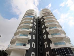Luxury 2+1 compound apartment for sale in Istanbul