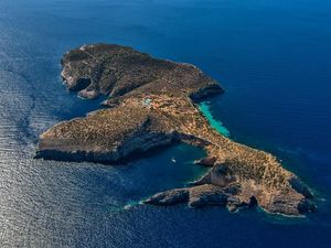 TAGOMAGO PRIVATE ISLAND 600,000M2 IS NOW ON THE MARKET !!