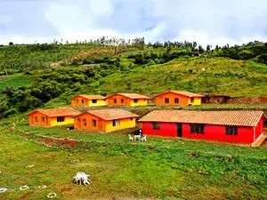 Amazing sustainable land with new lodge retreat center 