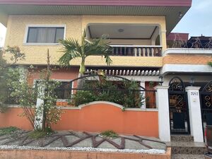 Single Detached House & Lot in Paranaque rush sale