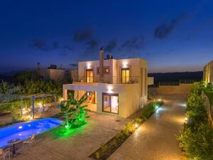 Luxury villa with pool in rhodes island Greece 
