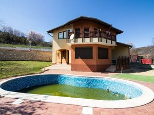 Sea/Pool view House with 4 Bedrooms and 3 Bathrooms just 5 m