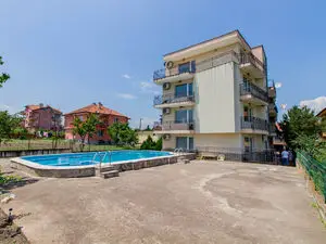 New 1 Bed apartment only 6 km from the beach in Tankovo