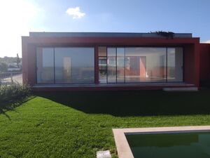 Ground Floor Villa with 3 Bedrooms and Swimming Pool.