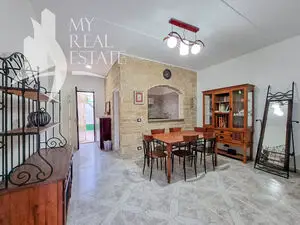 Well-maintained 2 bedroom villa for sale in Touristic center