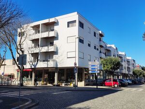 3 bedroom apartment in the center of Esposende (2909)