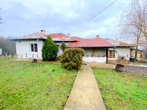 Renovated 3 bedrooms house in Varna region