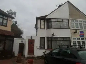  2 Bed House for Rent N9, North London FOR SALE