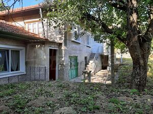 Cozy house in beautiful area near Ruse