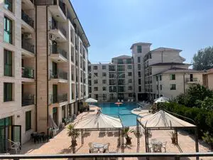 2-Bedroom apartment with pool view in Amadeus Lux