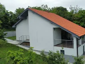 I am selling a newly built house 5.5 km from the center of K