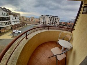 One-bedroom apartment with partial sea view in Antonia