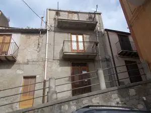 sh 782 town house, Caccamo, Sicily