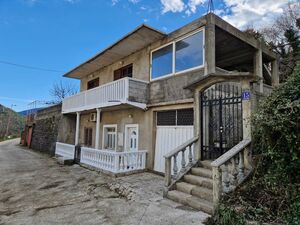 I am selling a house in Zelenica - Herceg Novi