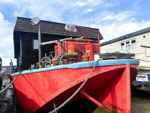 Large Static Houseboat - Londwood  £149,995