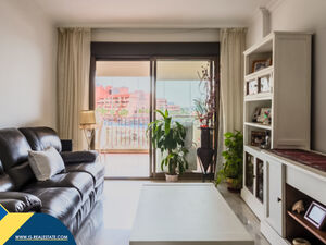 Apartment with tennis and padel courts in Fuengirola, in the