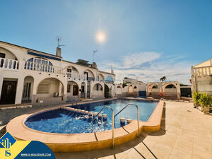 House with shared pool in Torrevieja, Alicante province. 