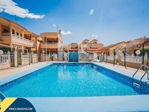 House with shared swimming pool, in the province of Alicante