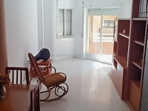 Apartment with terrace in Torrevieja, Alicante province. 4 r