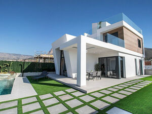 Property in Spain, Villa sea views from builder in Benidorm