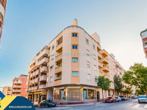 Apartment with terrace in Alicante province, in Torrevieja, 