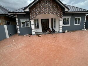 Brand new 3 Bedroom house @ Lakeside/+233243321202