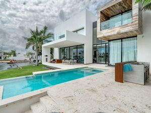 House BR4 BA9, in Puerto Cancun, Cancun