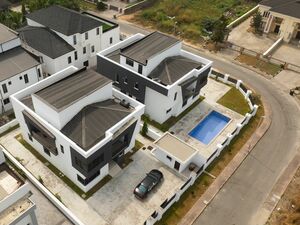 4 Bedroom Duplex