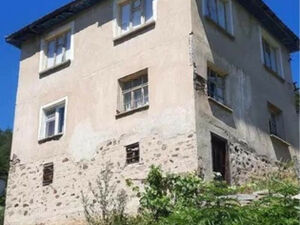 Two-Storey Stone house 120m2, 8 rooms,Rodopi mountains