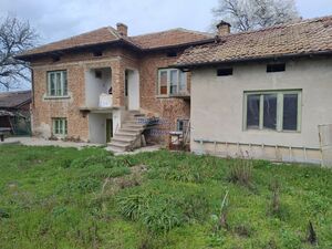 Rural two floor Bulgarian house,20 km from balneotherapy res