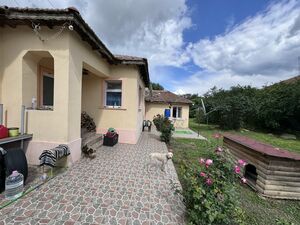 FULLY FURNISHED, READY TO LIVE IN 1-STOREY 3BDR HOUSE