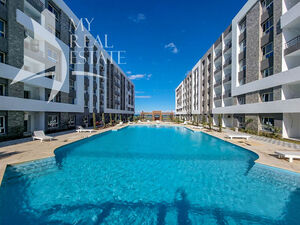 2 bedroom apartment with direct access to the pool for sale 