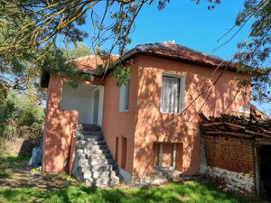 Two-storey house in Yambol region Bolyarovo municipality