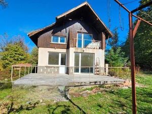 The villa area of ​​the village of Razliv, located Near sofi