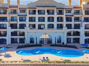 Breathtaking 2-Bedroom Sea View Apartment – The View Island