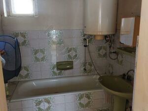 House in Szakcs, Tolna