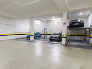 Sale of 5 garage spaces Belgrade-Vozdovac