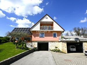 Bright and spacious house in the heart of Kozjanski Park