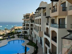 Stunning 2-Bedroom Sea View Apartment in The Island View 