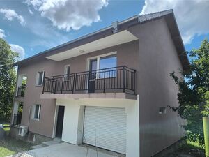 Renovated and half-furnished country house with big yard