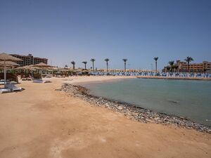 Discover Coastal Living with 2 BDR Apartment in Scandic 