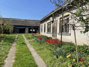 House for sale at the beginning of the Bajsko puta-Subotica 