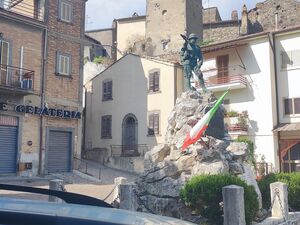 Casa indipendente  piazza Umberto primo Sipicciano