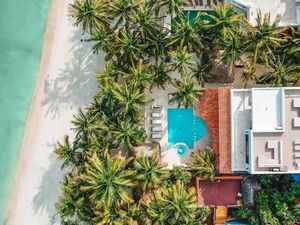 THE LARGEST AND MOST SPECTACULAR PROPERTY IN SOLIMAN BAY