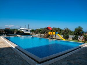 Elegant 2-bed duplexes with panoramic terraces and space