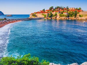 1-Bedroom Apartment – Smart coastal living with panoramic se