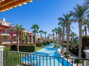 A Private Hideaway by the Sea – Elegant 1BDR Penthouse 