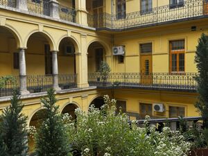 Newly Renovated Apartment for Sale on Bartók Béla út