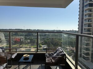 5 rooms • 133 sqm • Open sea view